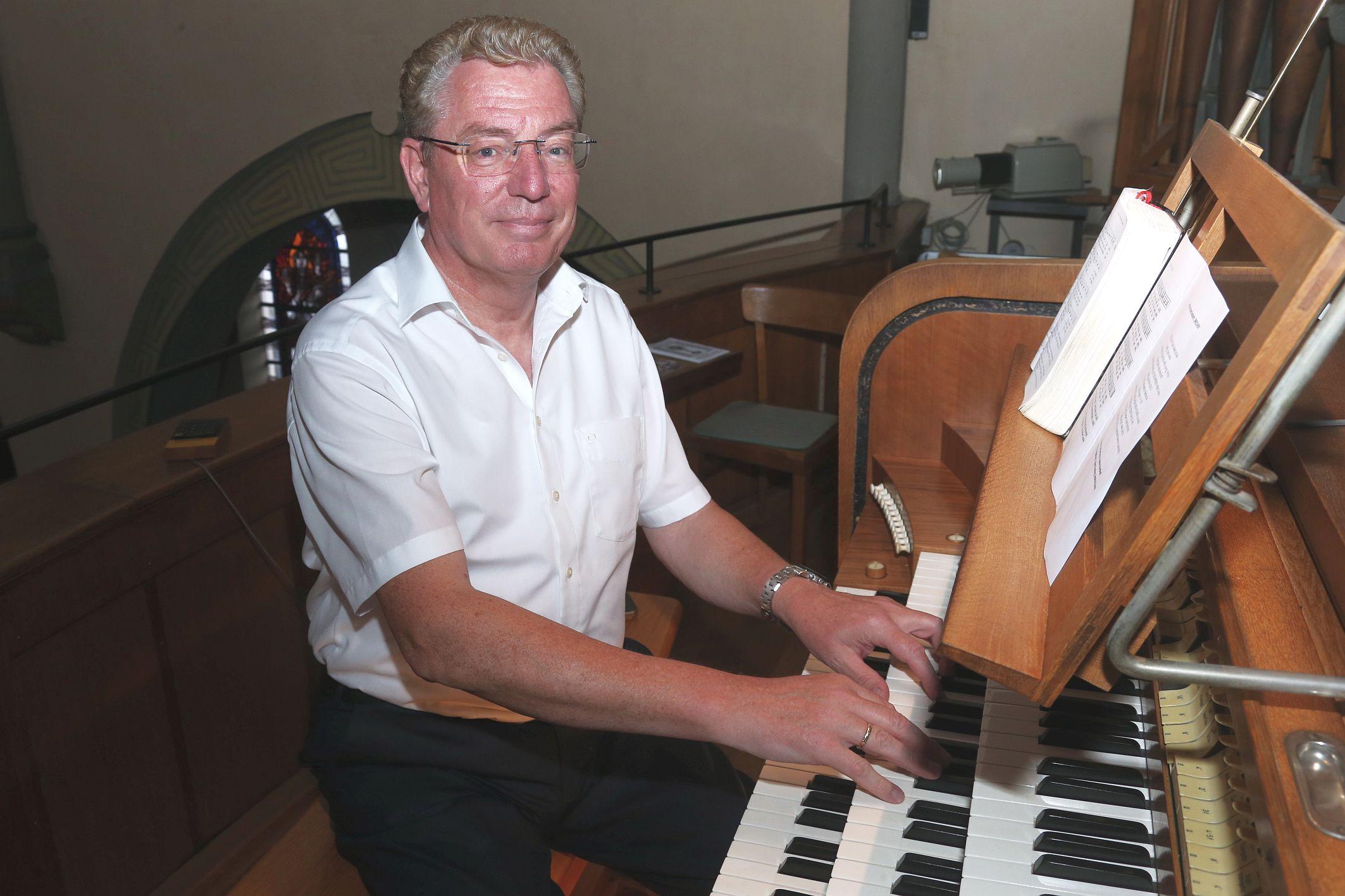 Begeisterte an der Orgel: Volker Kaufung, Kantor im Pastoralen Raum.