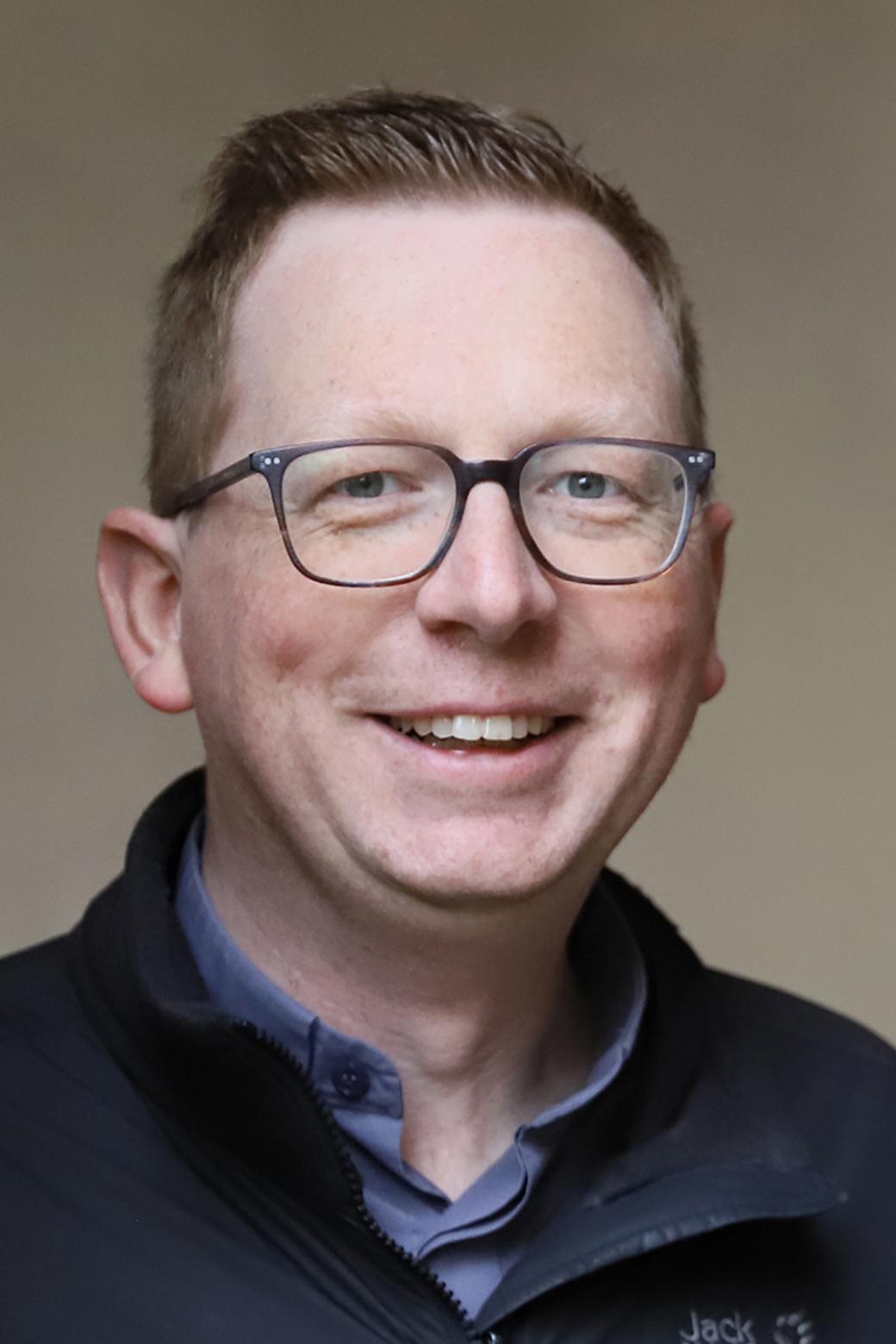 Portraitbild von Florian Dienhart