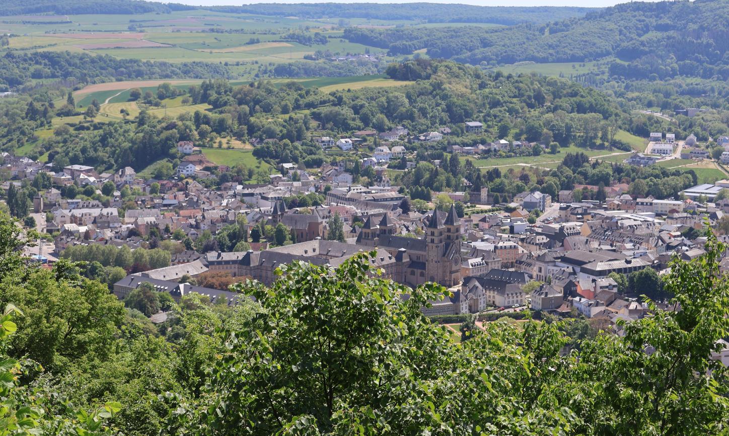 Ausblick auf eine Stadt von oben