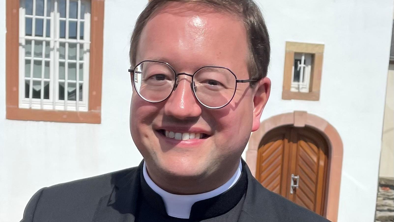 Portrait von Dr. Jonas Weller