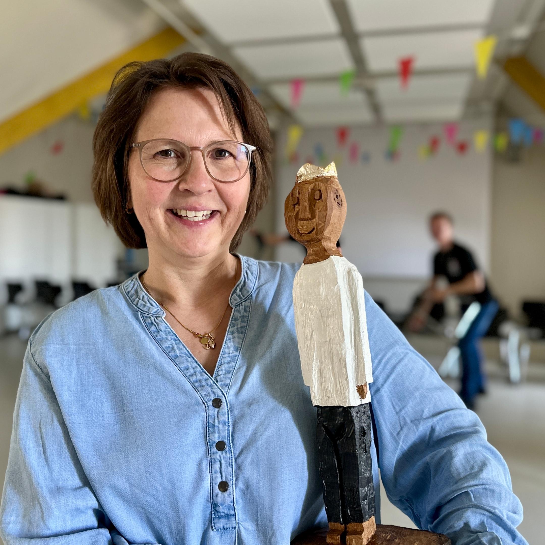 Susanne Wagner mit dem „Pilger der Hoffnung“.
