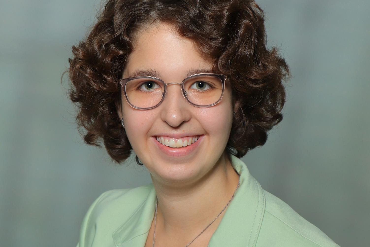 Portraitbild von Lara Mayer