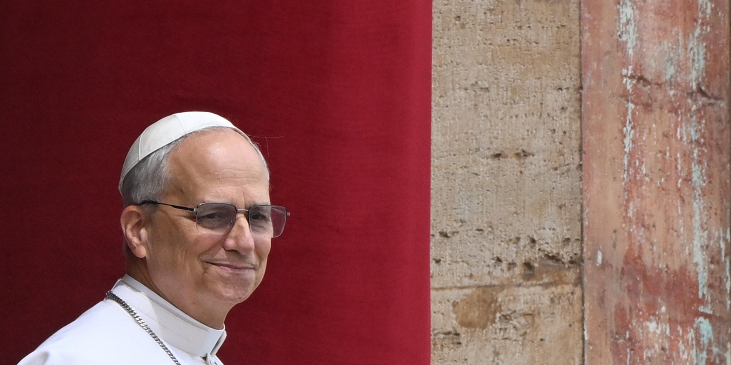 Papst Leo XIV. beim ersten Mittagsgebet am 11. Mai. (c) KNA Papst Leo XIV. beim ersten Mittagsgebet am 11. Mai.