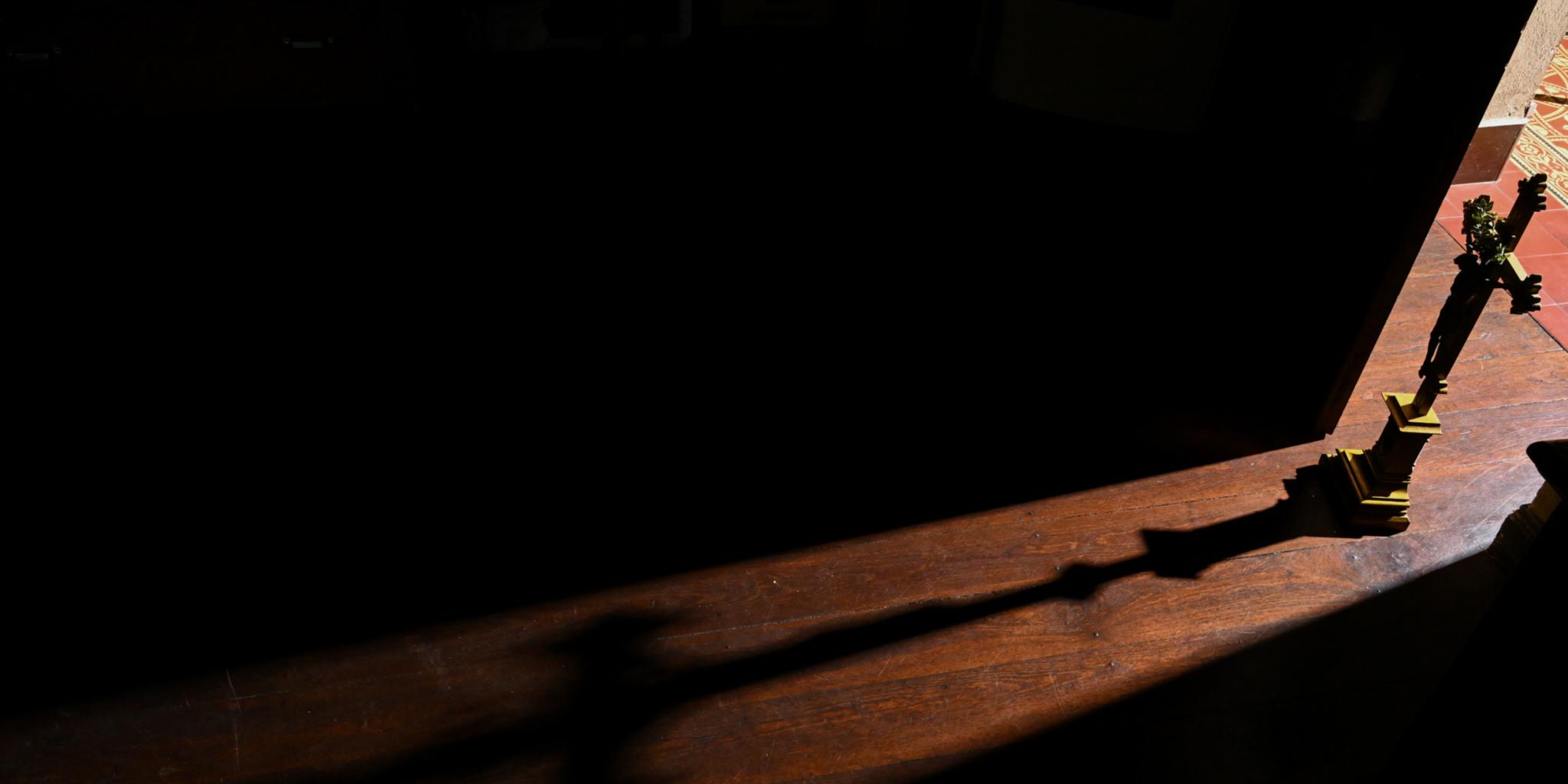 Manche der neuen geistlichen Gemeinschaften haben Grenzen des Privaten überschritten und sich in alle Lebensbereiche eingemischt. Aussteigern drohen große Verlustängste (c) KNA Manche der neuen geistlichen Gemeinschaften haben Grenzen des Privaten überschritten und sich in alle Lebensbereiche eingemischt. Aussteigern drohen große Verlustängste