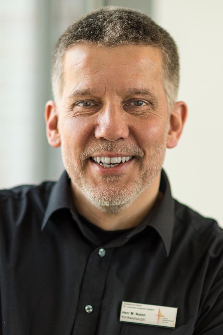 Portraitbild von Martin J. Naton