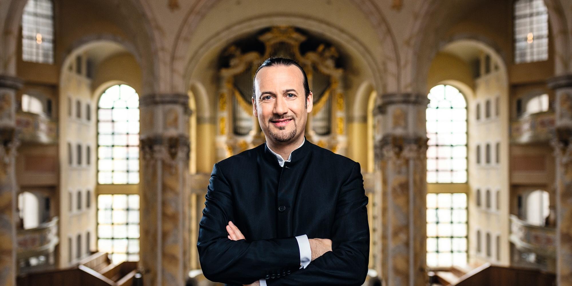 Matthias Grünert, der Kantor der Dresdner Frauenkirche, spielt an 21 Orgeln längs der Mosel.