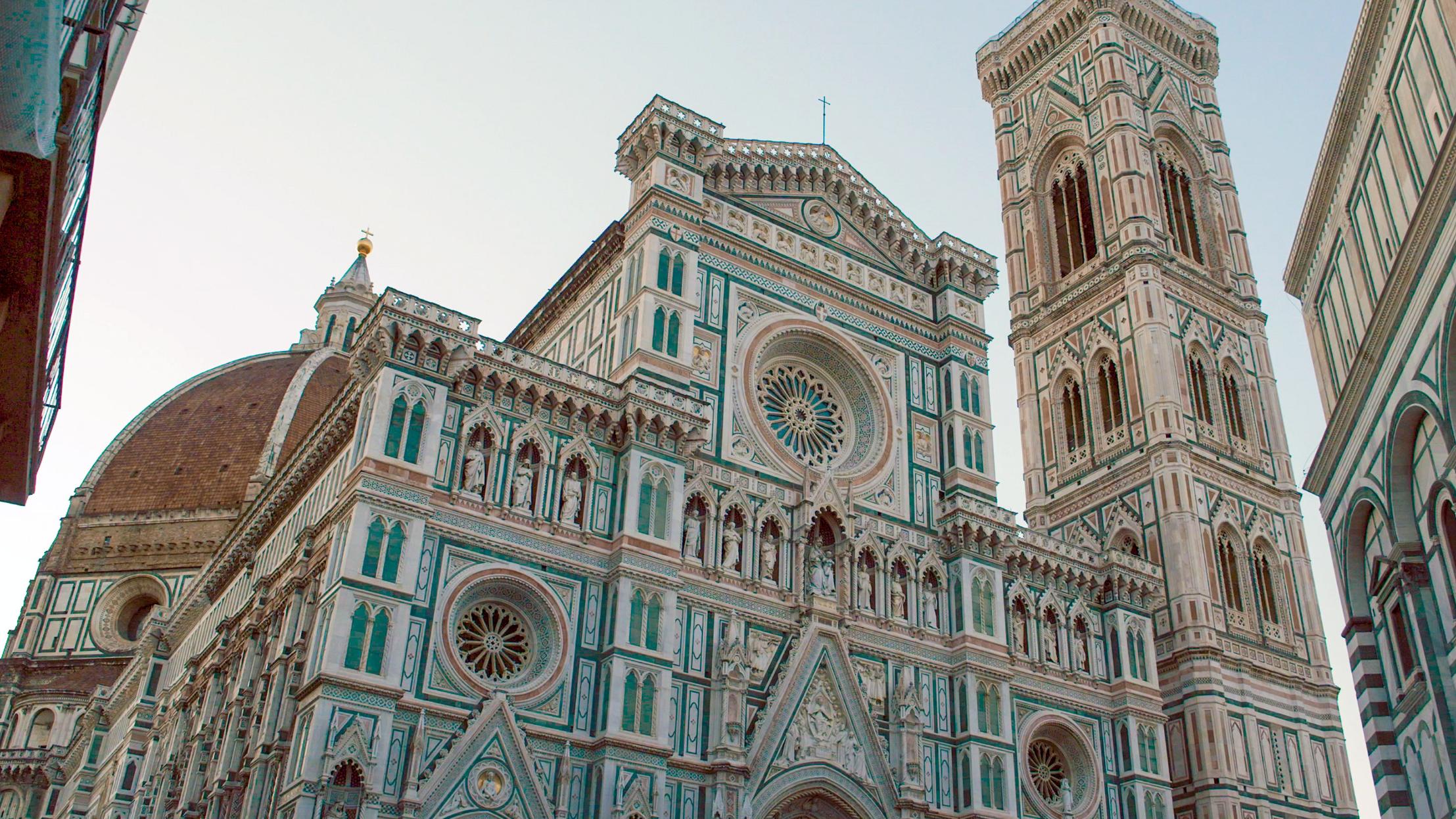 Üppig verzierte Kirche in Venedig