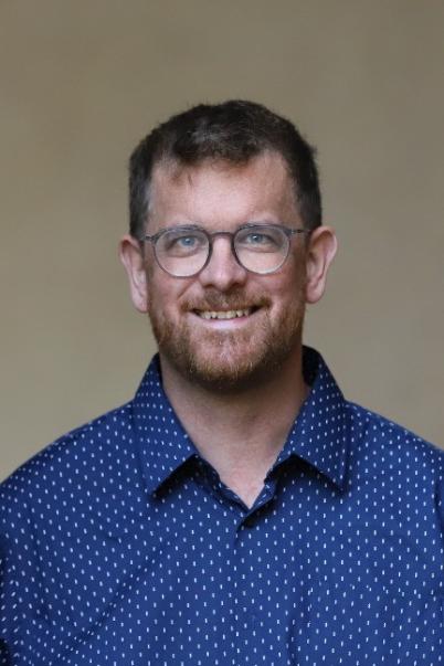 Portraitbild von Oliver SerwaS