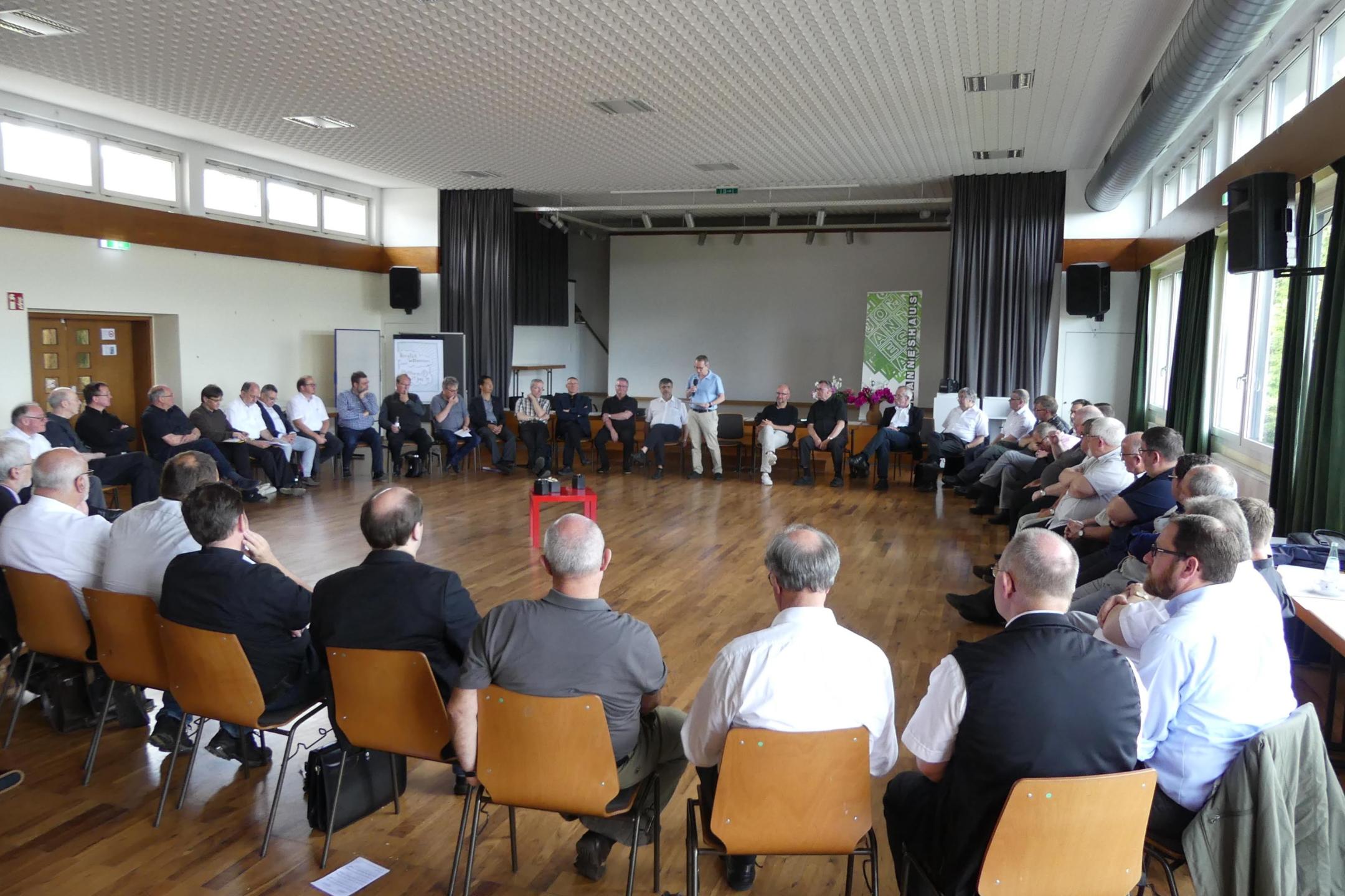 Mitglieder der „Plattform P“ bei einem Treffen im Juni 2019.