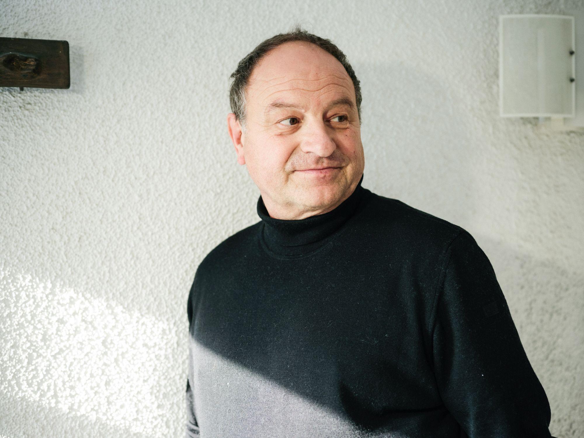 Seine Bücher und medienwirksamen Auftritte haben Pfarrer Rainer Maria Schießler deutschlandweit bekannt gemacht. Rechtzeitig zur kommenden Fußball-Europameisterschaft im Sommer dieses Jahres hat der bekennende TSV-1860-München-Fan im Buch „Im Fußball-Himmel“ seine Gedanken zum Sport und zu Gott zu Papier gebracht.