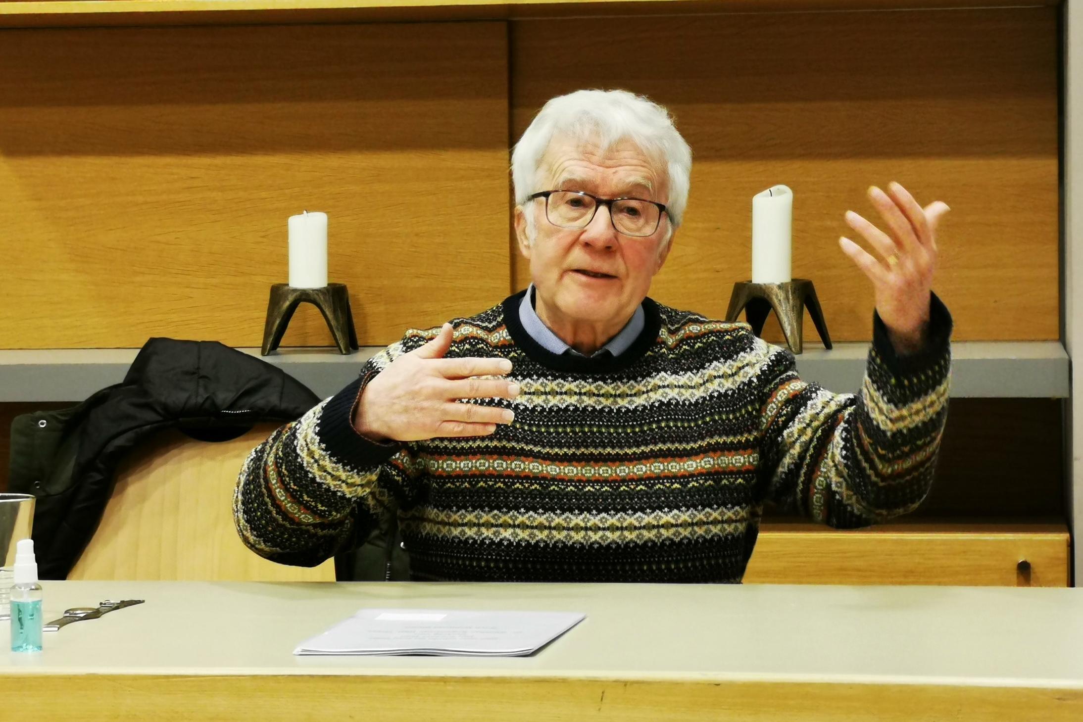 Dr. Günther Regentrop bei seinen Ausführungen