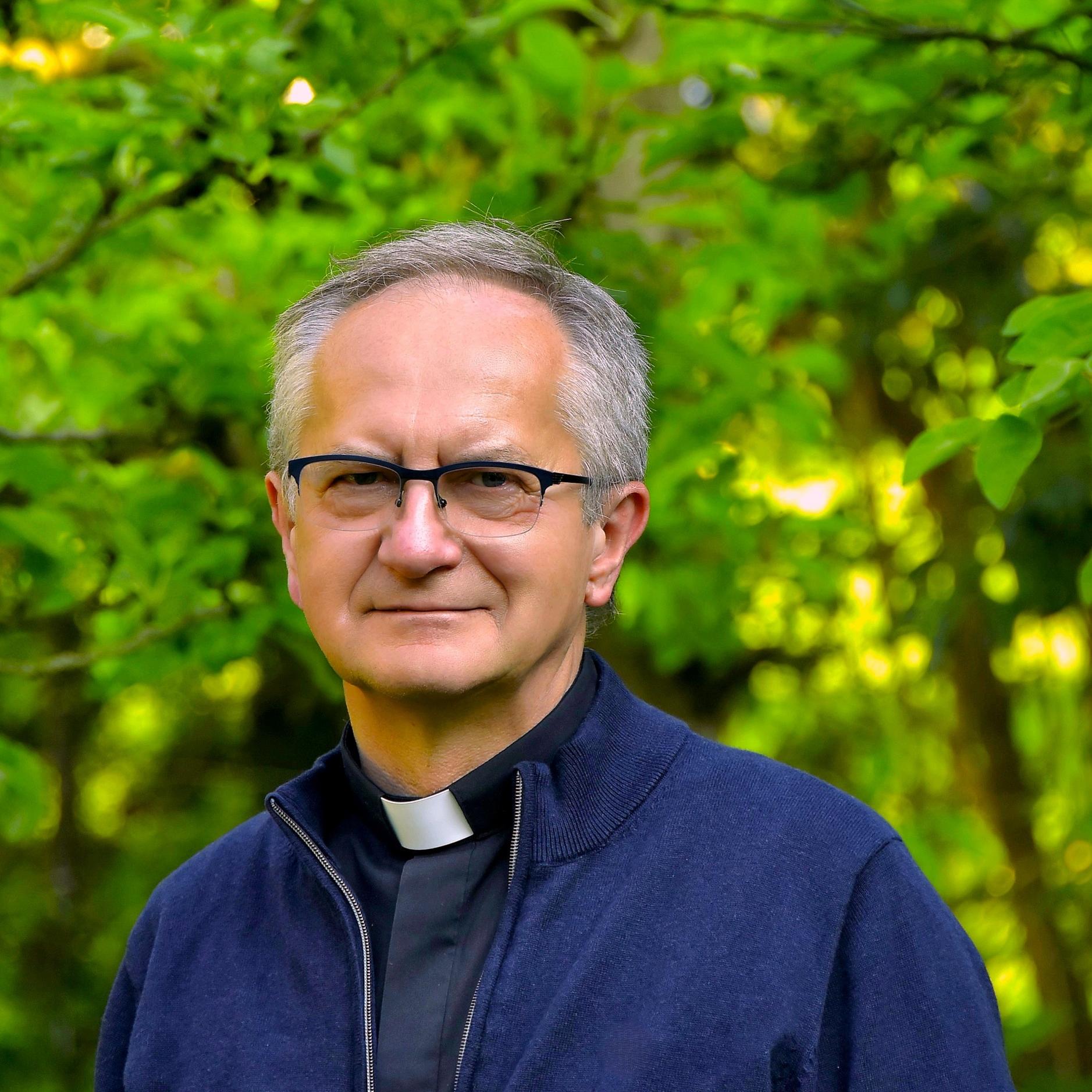 Portraitbild von Andreas Pohl, dem Rektor der Wallfahrtskirche Maria Martental.