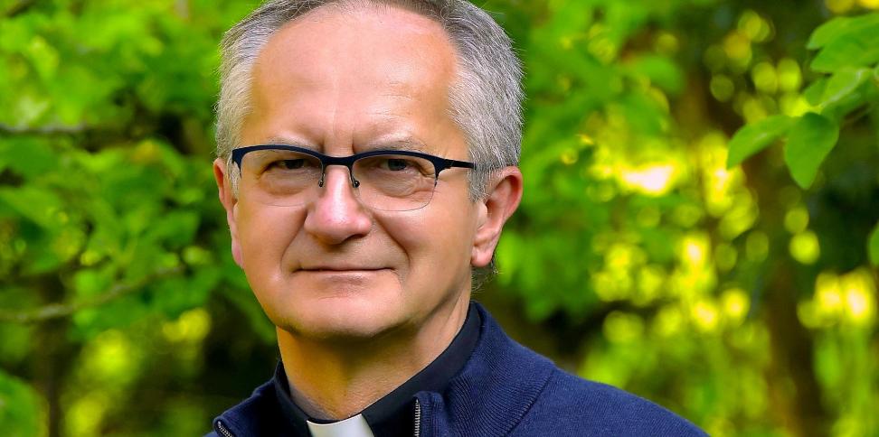 Portraitbild von Andreas Pohl, dem Rektor der Wallfahrtskirche Maria Martental.