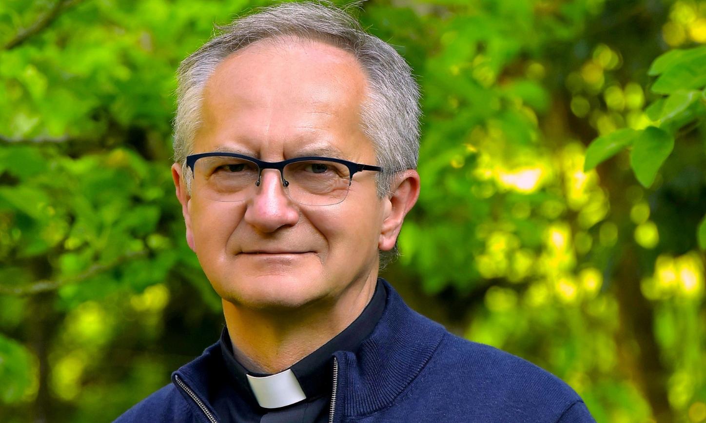 Portraitbild von Andreas Pohl, dem Rektor der Wallfahrtskirche Maria Martental.