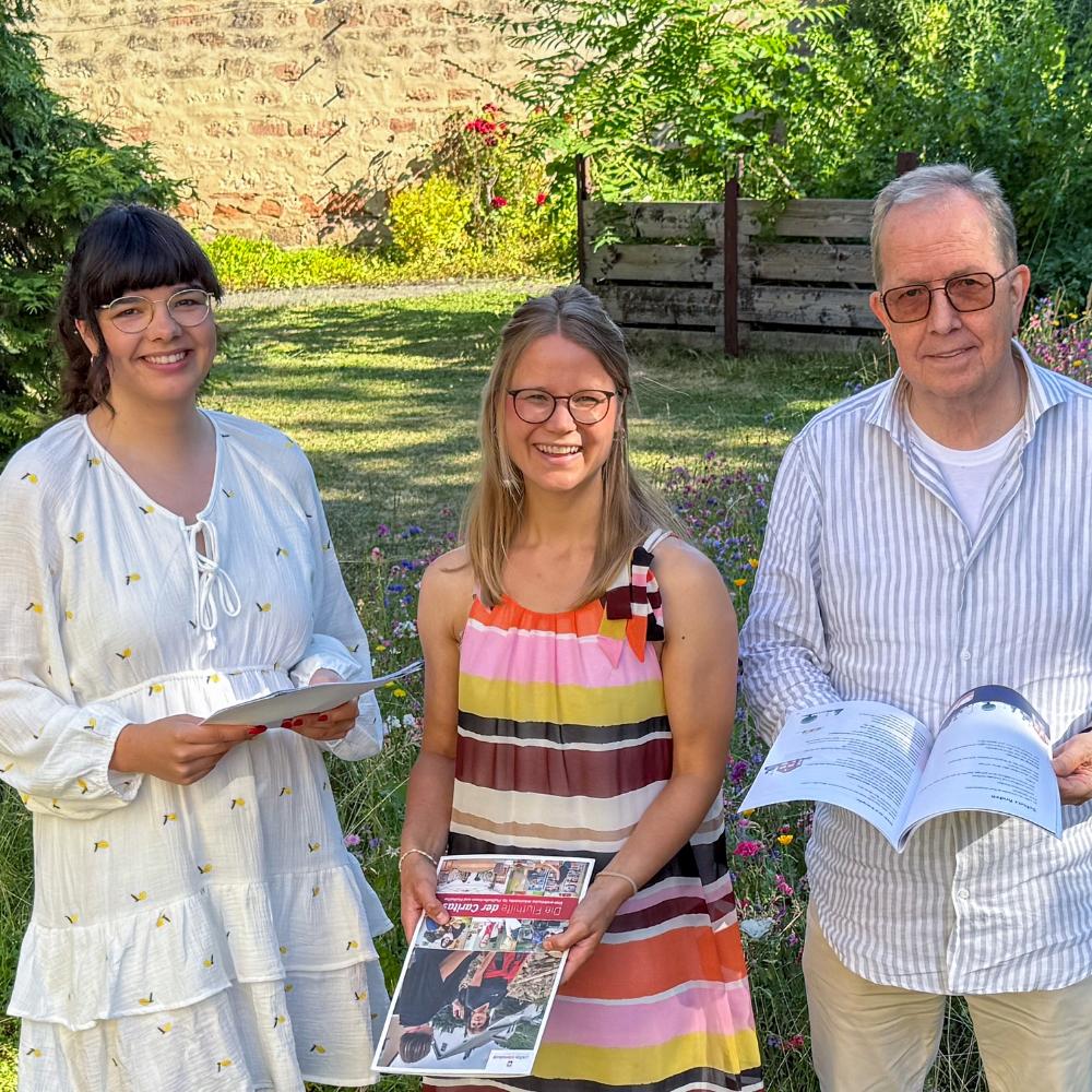 Sie gehören zum Caritas-Fluthilfeteam beim Caritas­verband für die  Diözese Trier: Susanne Willems, Judith Wörz-Becker und Joachim Schäferbarthold.
