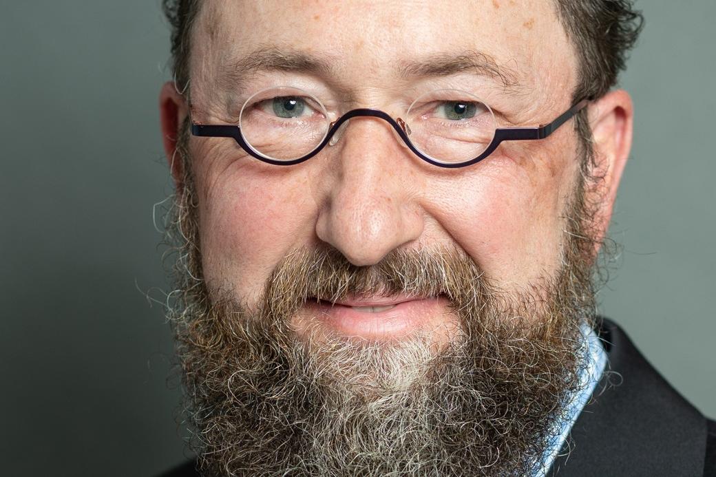 Portraitbild von Prof. Dr. Patrik Höring