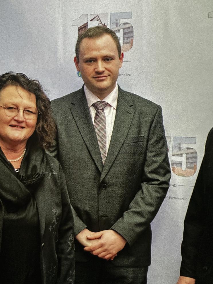 Portraitbild von Dr. Frederik Simon