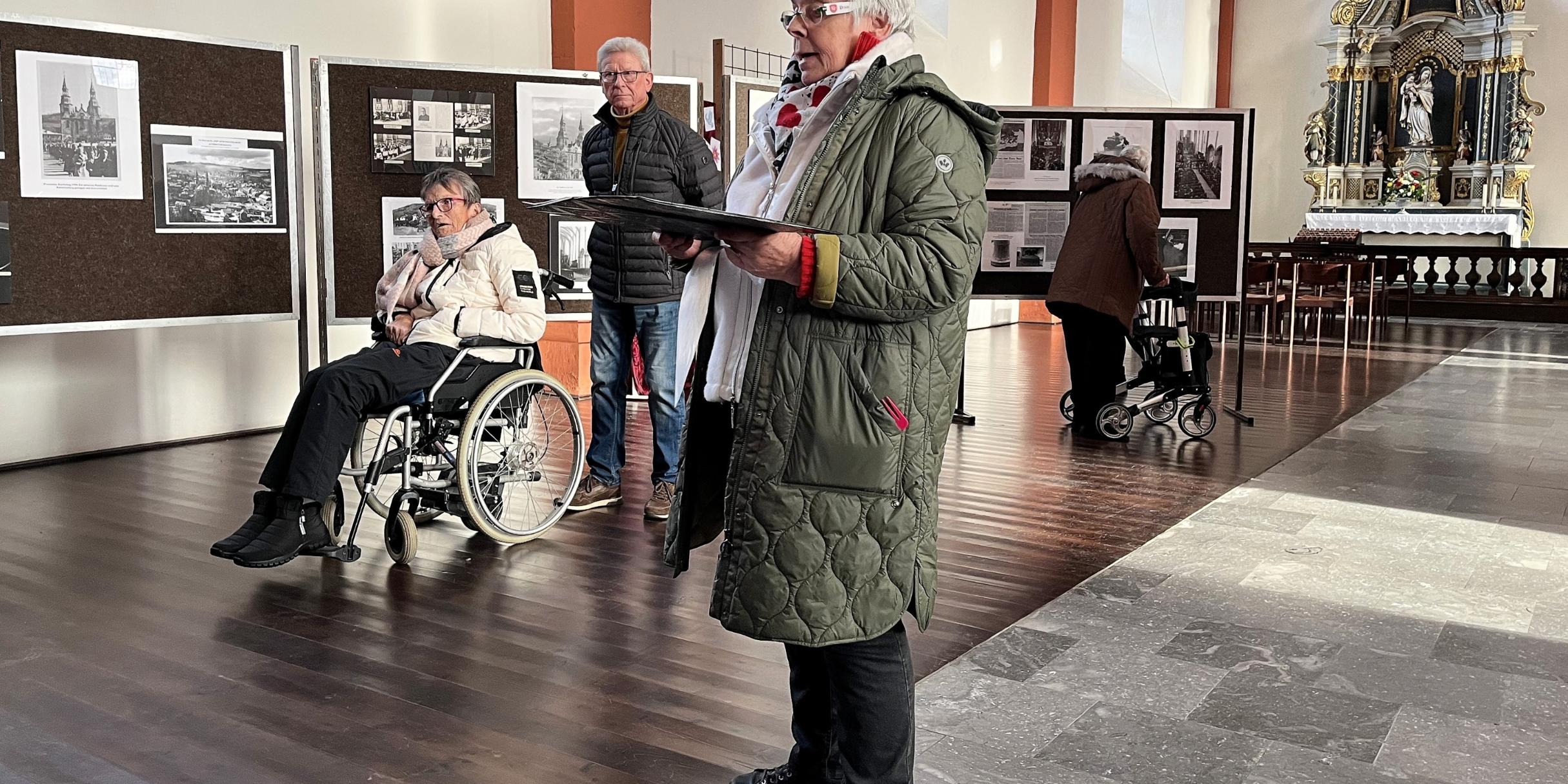 Monika Rolef bei ihrer Begrüßung in der St.-Salvator-Basilika (c) Michael Fischer Monika Rolef bei ihrer Begrüßung in der St.-Salvator-Basilika