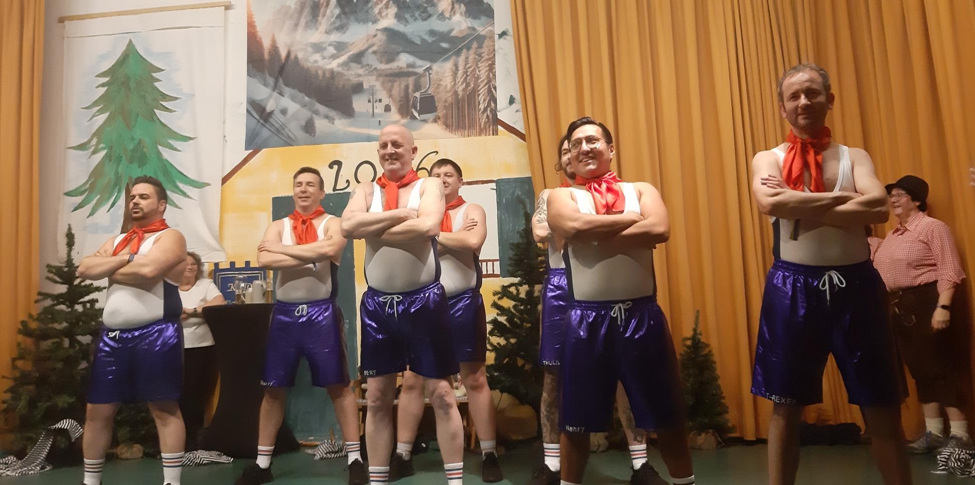 Das Männerballett des KV Karo Blau-Gold.