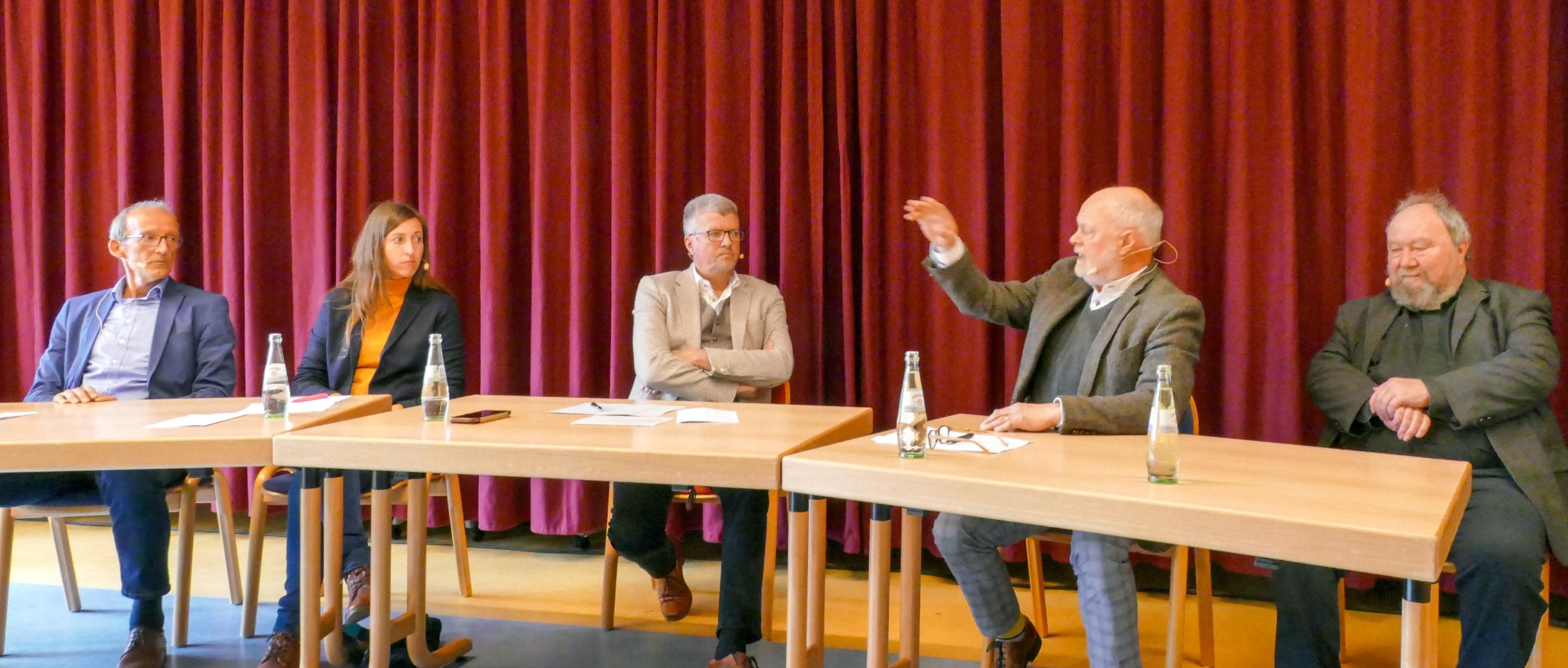Nicht alle waren immer einer Meinung: Konrad Berg, Janine Fischer, Herbert Fandel, Marcel Hürtgen und Klaus Bender (von links).