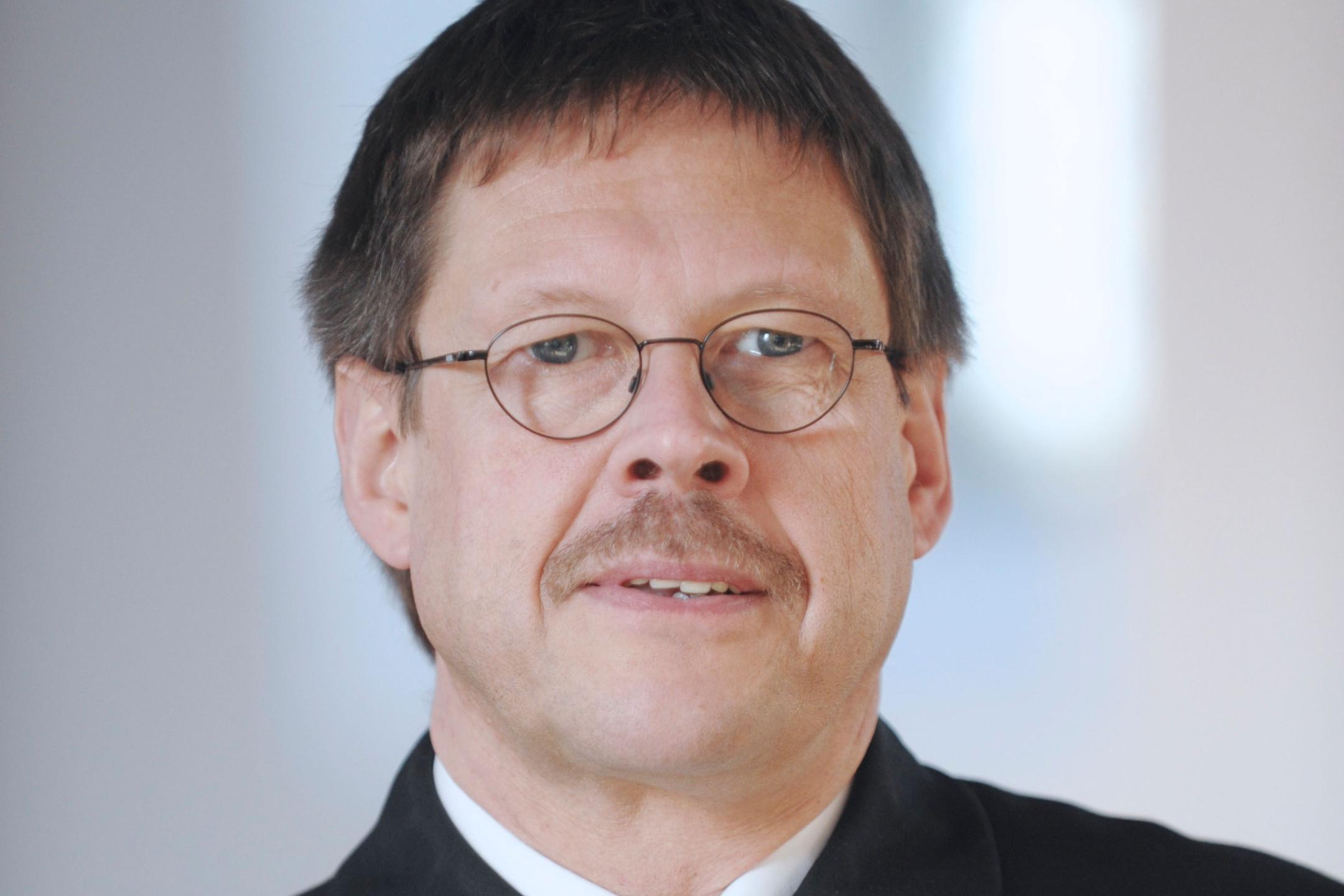 Christoph Pistorius ist Vizepräses i. R. der Evangelischen Kirche im Rheinland.