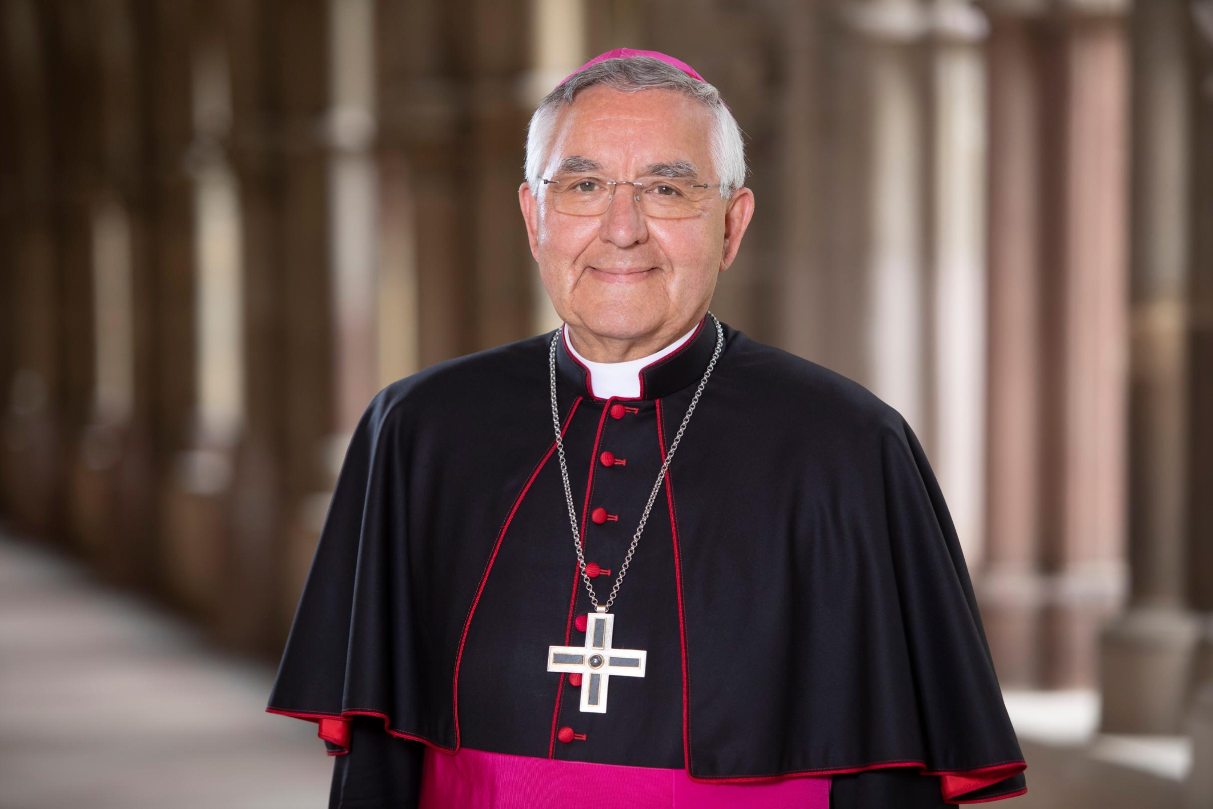 Geberts (Foto) Aufgaben als Bischofsvikar für den Visitationsbezirk Saarbrücken wird Generalvikar Dr. Ulrich Graf von Plettenberg übernehmen.